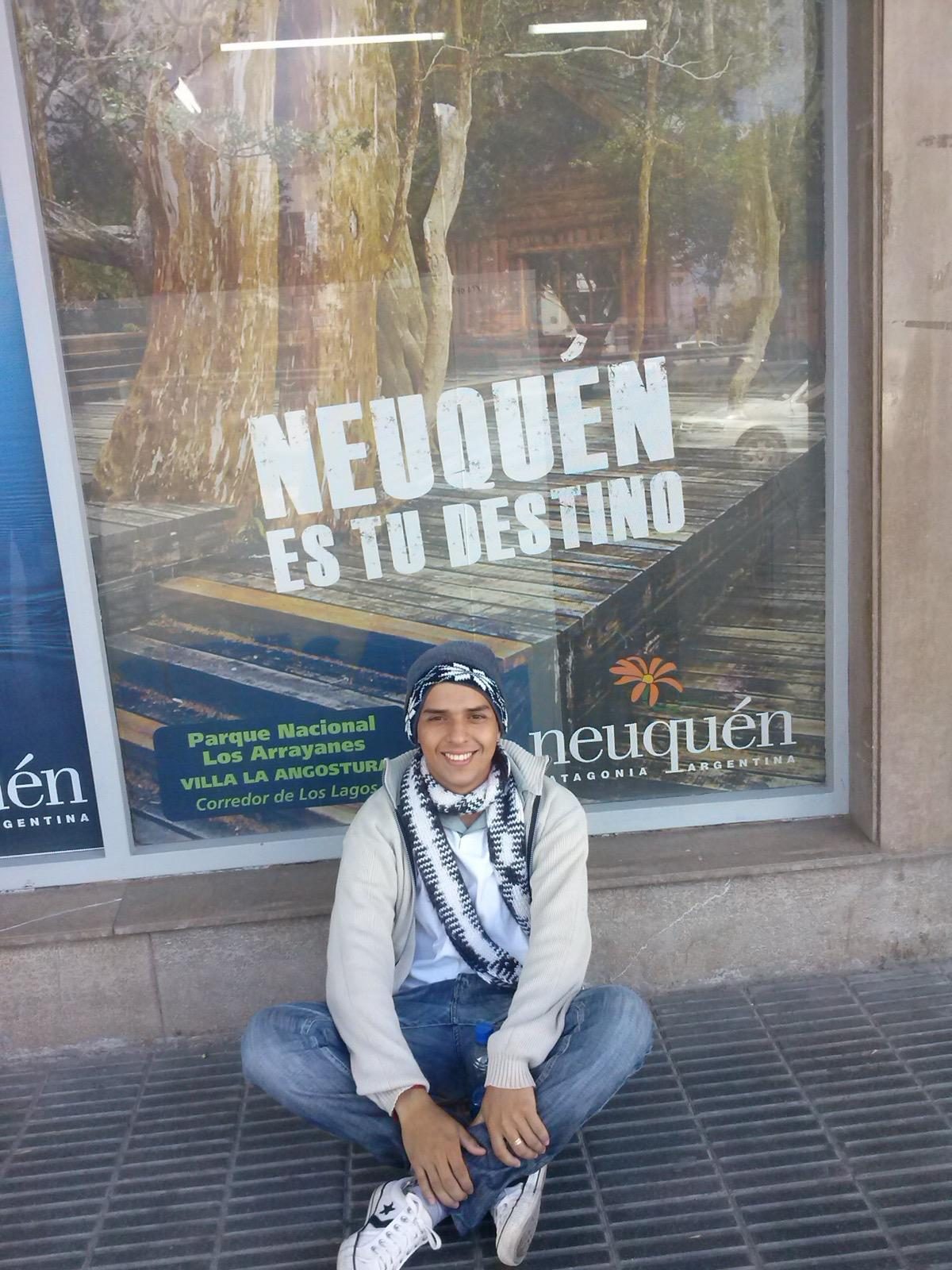 Sign reading «Neuquén is your destination»
